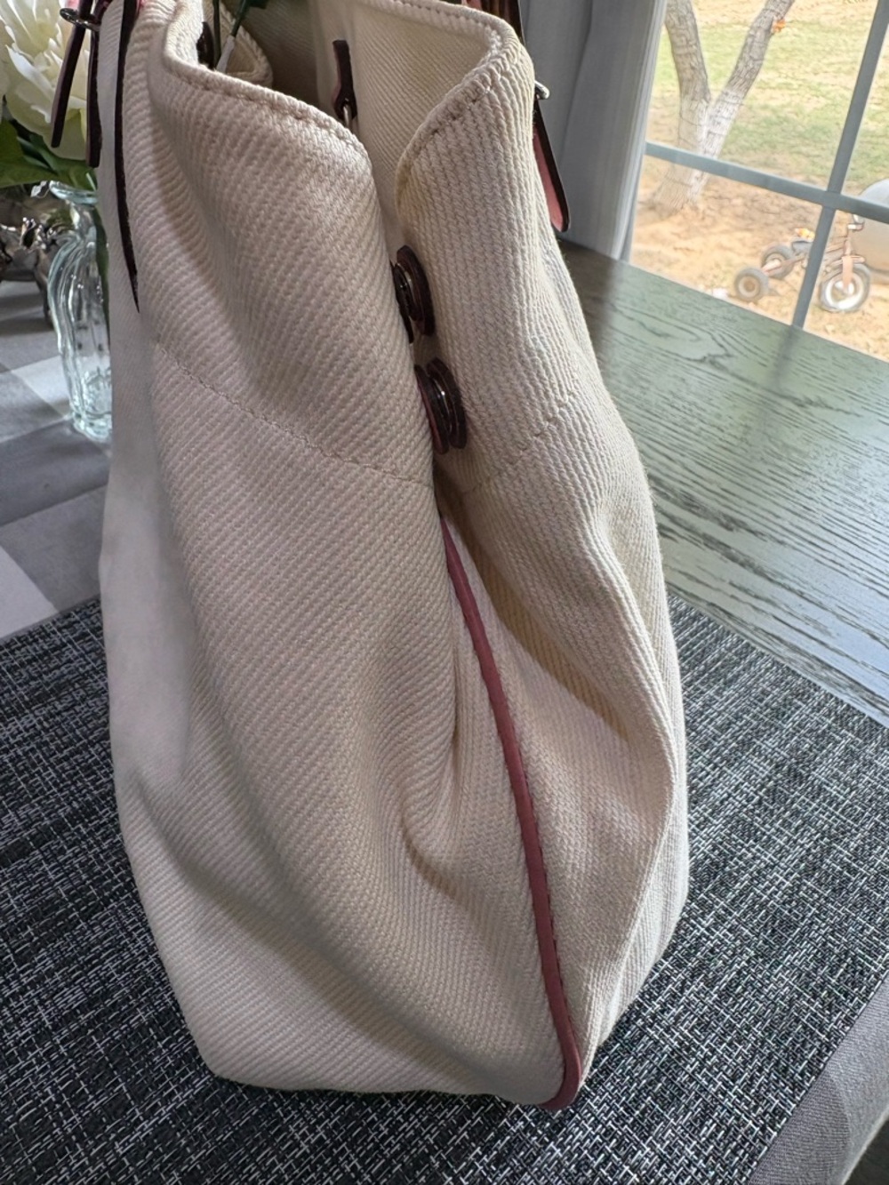 Louis Vuitton Cream Canvas Tote with Pink Handles and Logo - Picture 6 of 16